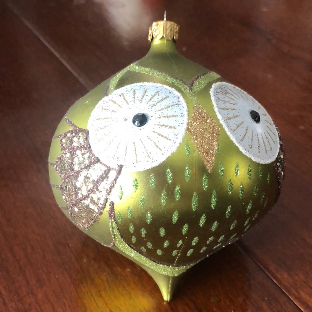 Hobby Lobby shatterproof Woodland ornament/ stylized Owl/Green with gold